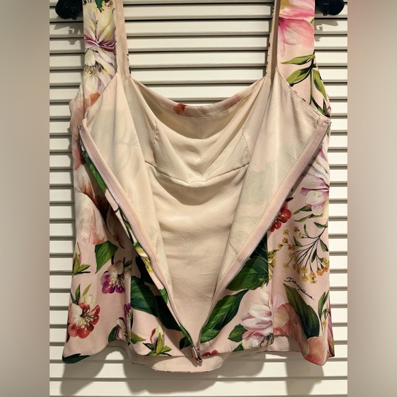 Dolce & Gabbana Charmeuse Floral Top, IT42, Perfect condition - Picture 14 of 16
